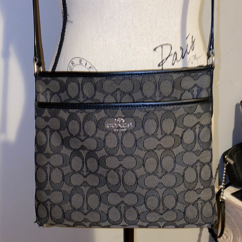 Coach Women's Crossgrain Leather Kitt Messenger Bag
